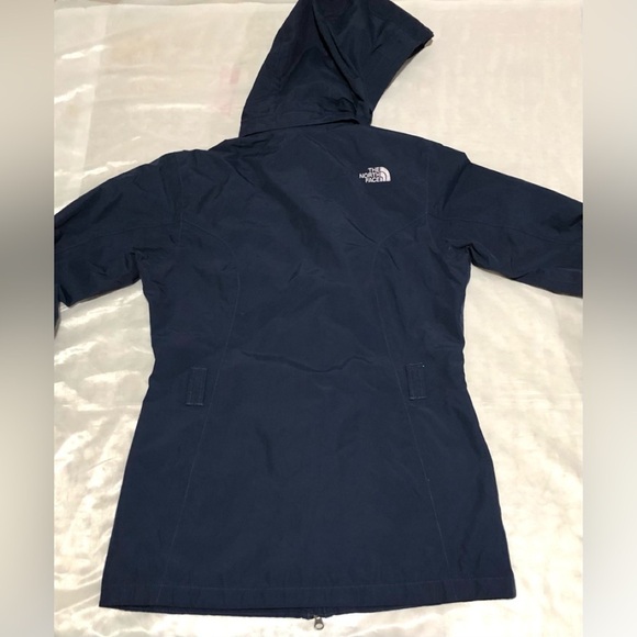 The North Face Hyvent Blue Jacket - Picture 4 of 10